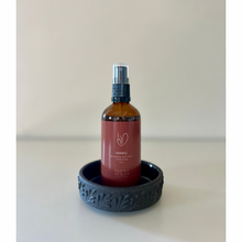 Load image into Gallery viewer, natural yoga mat spray South Africa